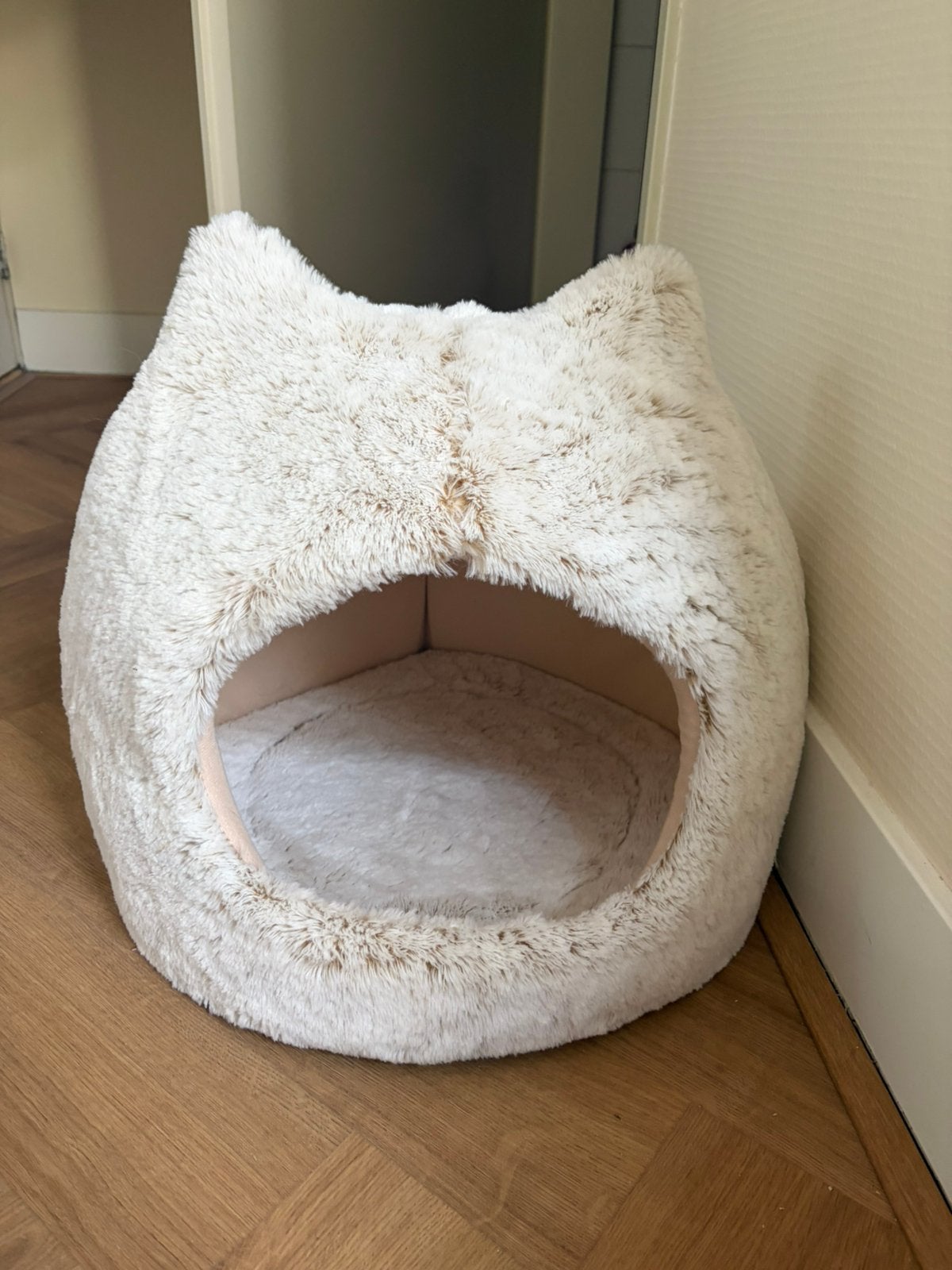 Kattenmandje/kattenhuisje, Dieren en Toebehoren, Ophalen, Zo goed als nieuw