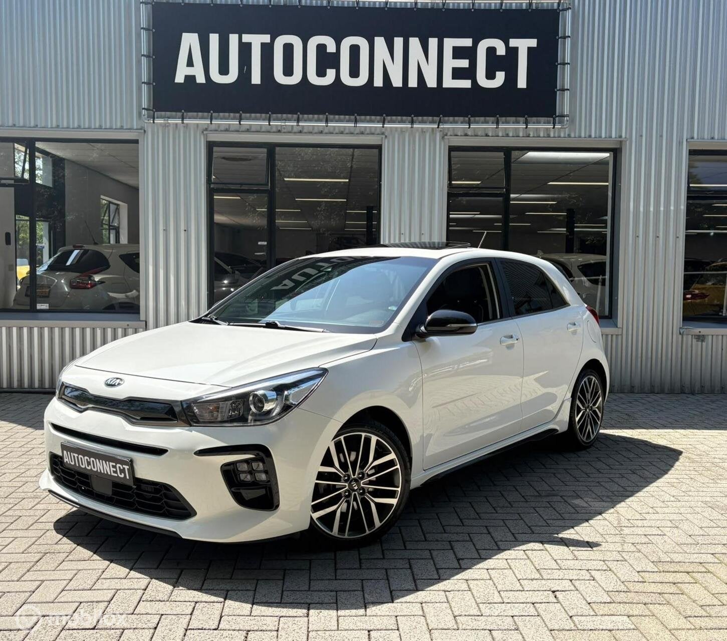 Kia Rio 1.0 TGDI GT-Line, PANO, NAVI, CRUISE, CARPLAY, Auto's, Kia, Gebruikt, Zwart, Leder en Stof, Wit