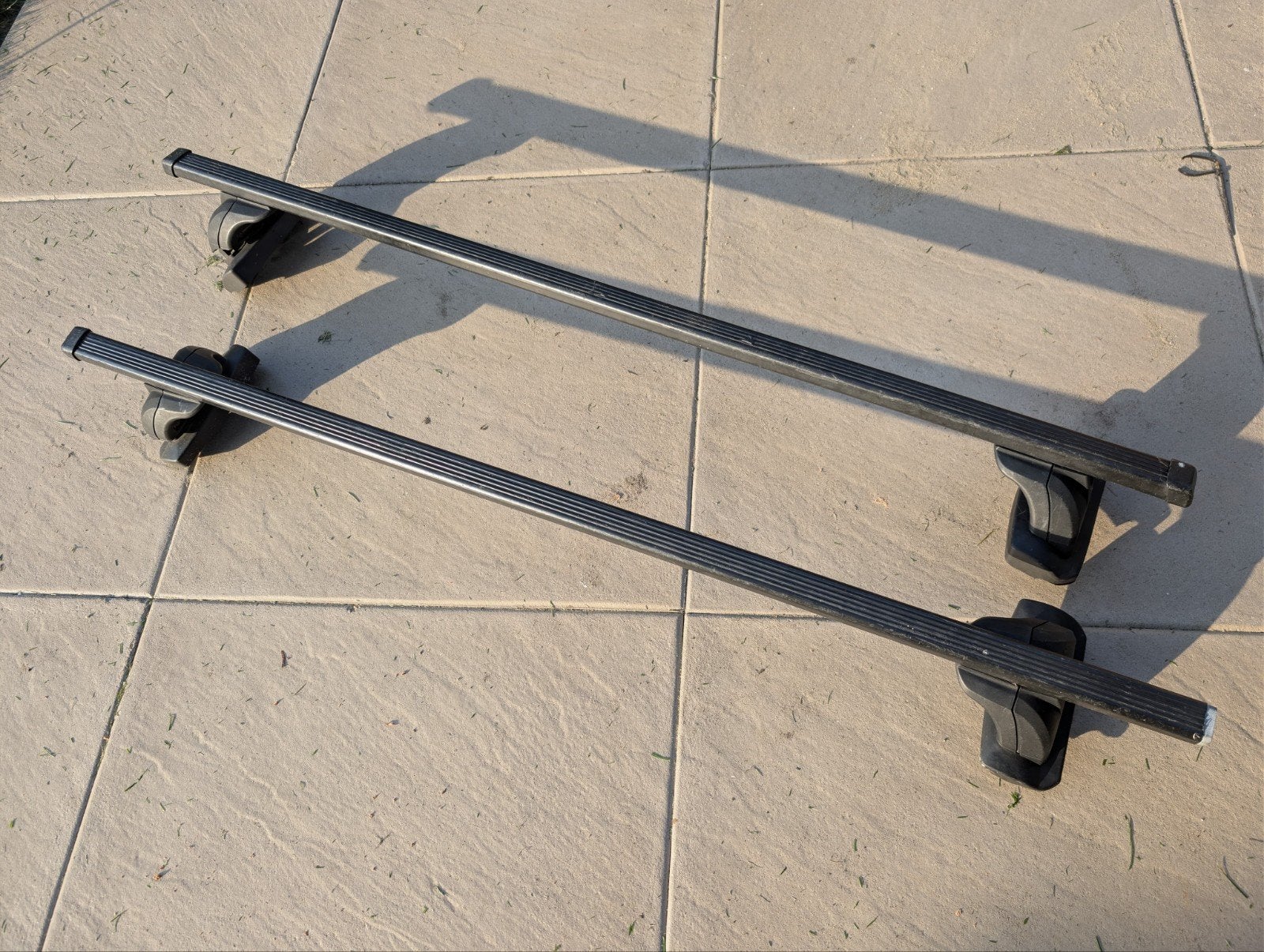 Thule dakdragers voor o.a. Opel Astra, wegens andere auto, Ophalen, Gebruikt