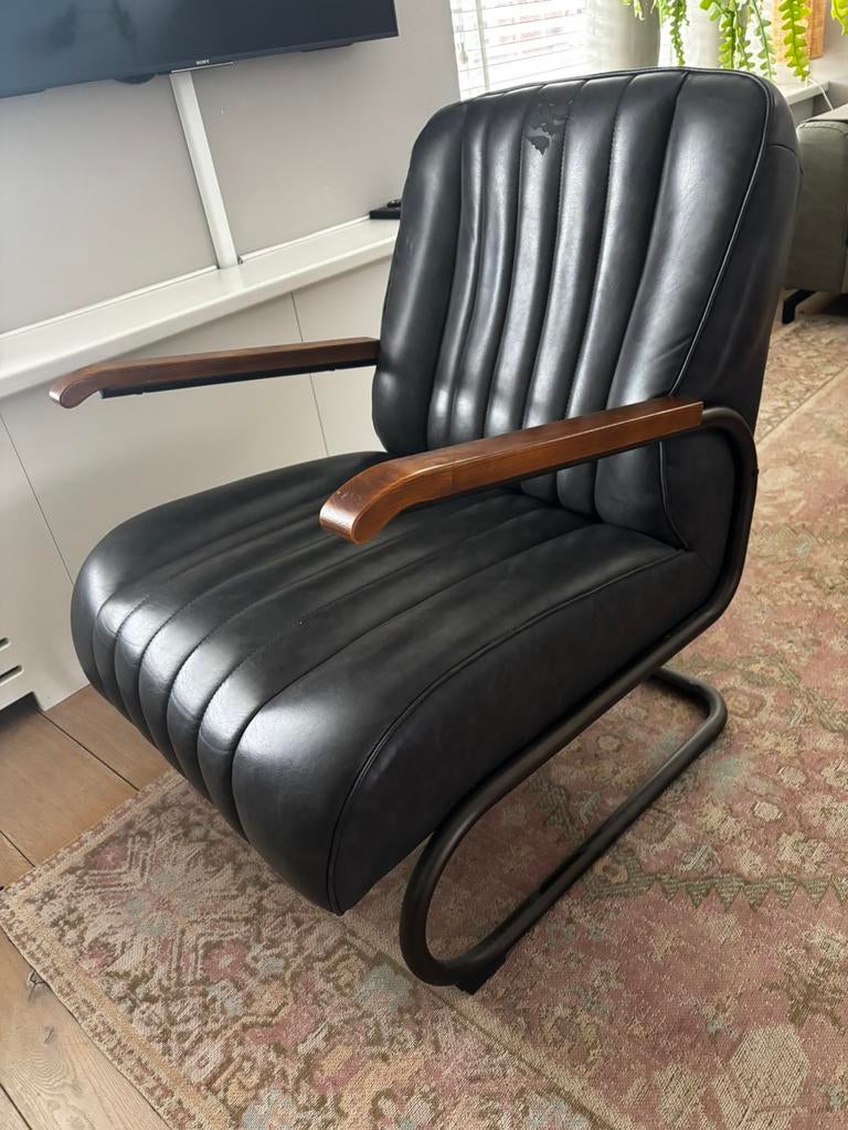 Mooie en lekker zittende stoel, Huis en Inrichting, Fauteuils, Ophalen, Kunststof, Gebruikt, 75 tot 100 cm