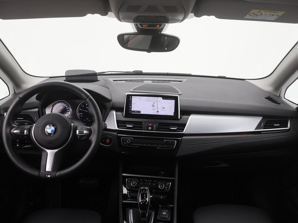 BMW 2-serie Active Tourer 218i Executive AUTOM. TREKH|NAVI|H, Auto's, BMW, Gebruikt, Euro 6, Origineel Nederlands, Grijs
