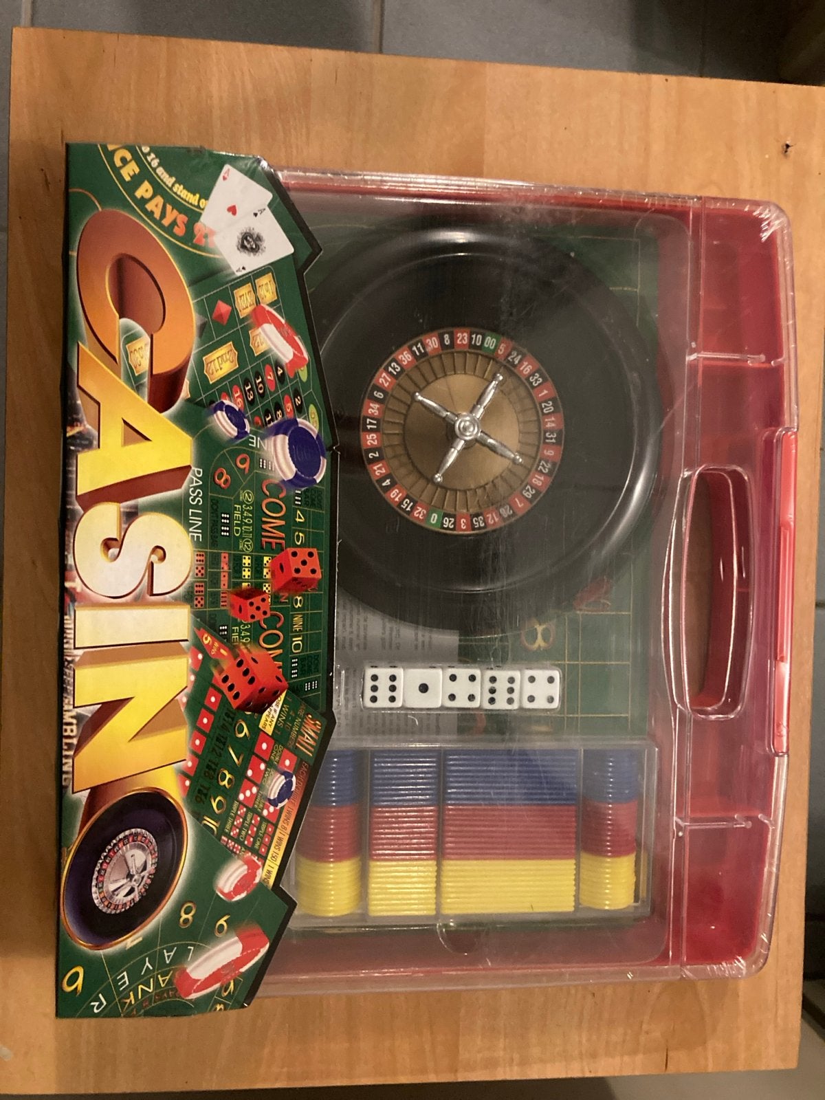NiEUW! Casino Spelset - Roulette, Dobbelstenen en Fiches, Drie of vier spelers, Ophalen of Verzenden, Gebruikt