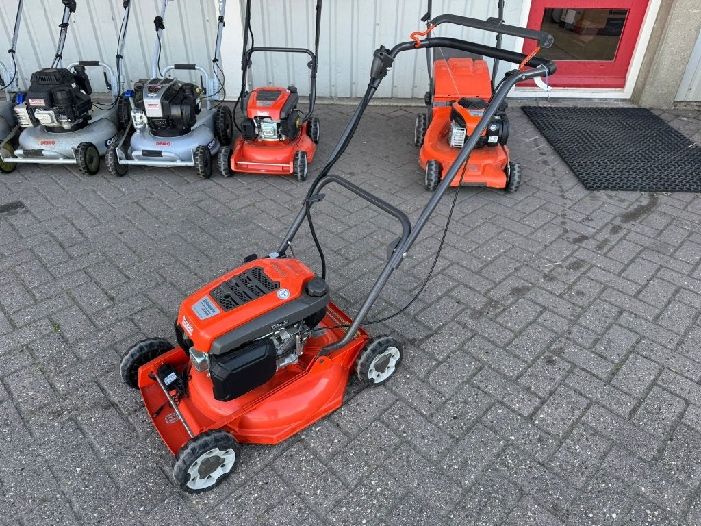 Husqvarna LB246E grasmaaier loopmaaier, Tuin en Terras, Grasmaaiers, Ophalen, Cirkelmaaier, Gebruikt, Benzine-grasmaaier