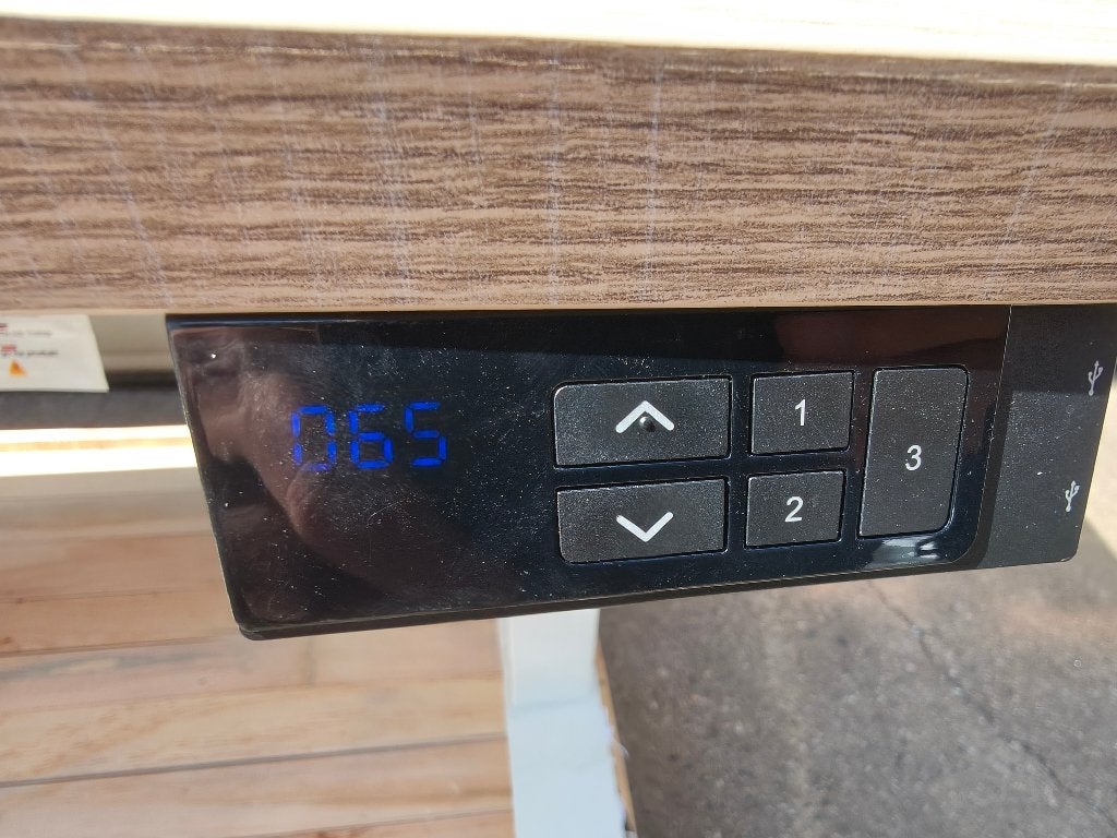 zit sta bureau, hoog laag tafel, elektrisch verstelbaar, Ophalen, Elektrisch, 160 cm, Gebruikt