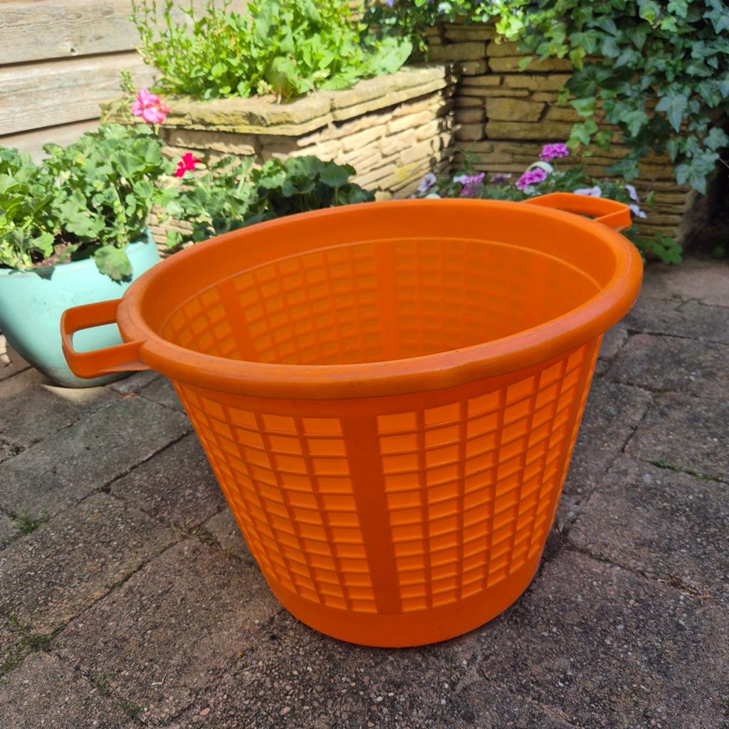 Grote retro vintage oranje tobbe/teil  wasmand zwembadje, Ophalen