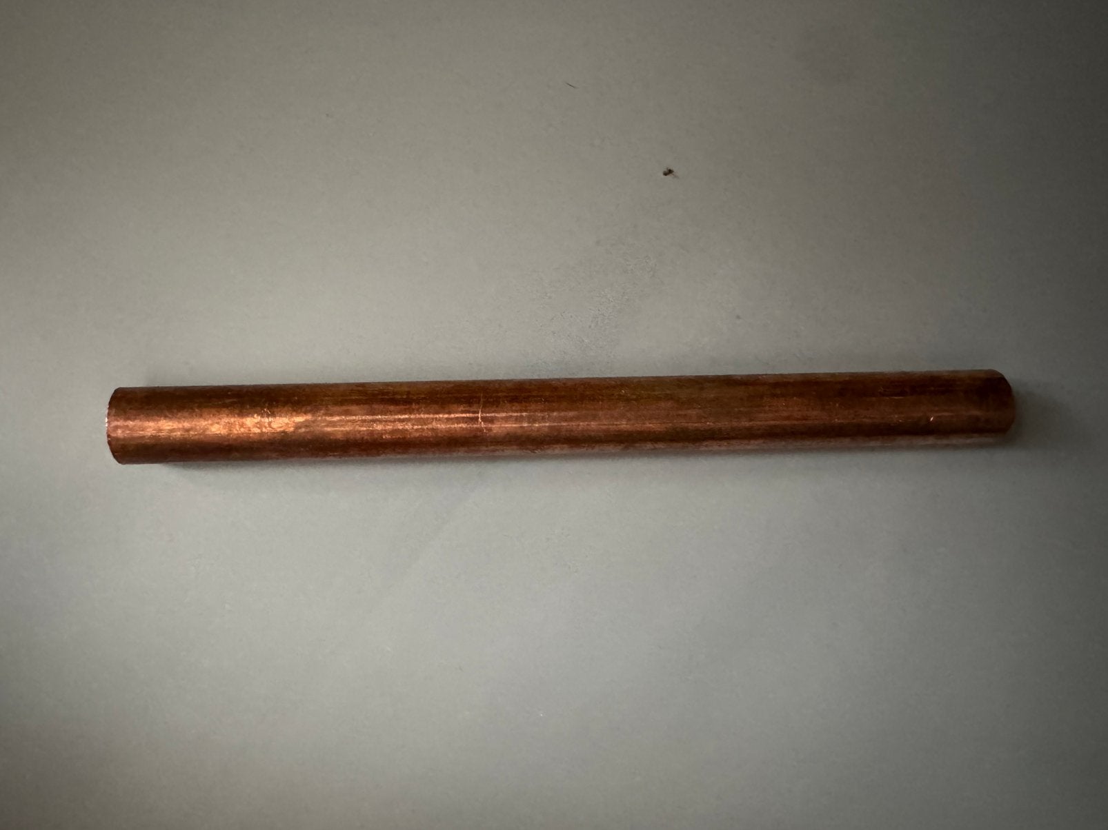 Te koop staaf roodkoper 23cm bij 2cm dik, Overige materialen, Overige typen, Ophalen of Verzenden, Zo goed als nieuw