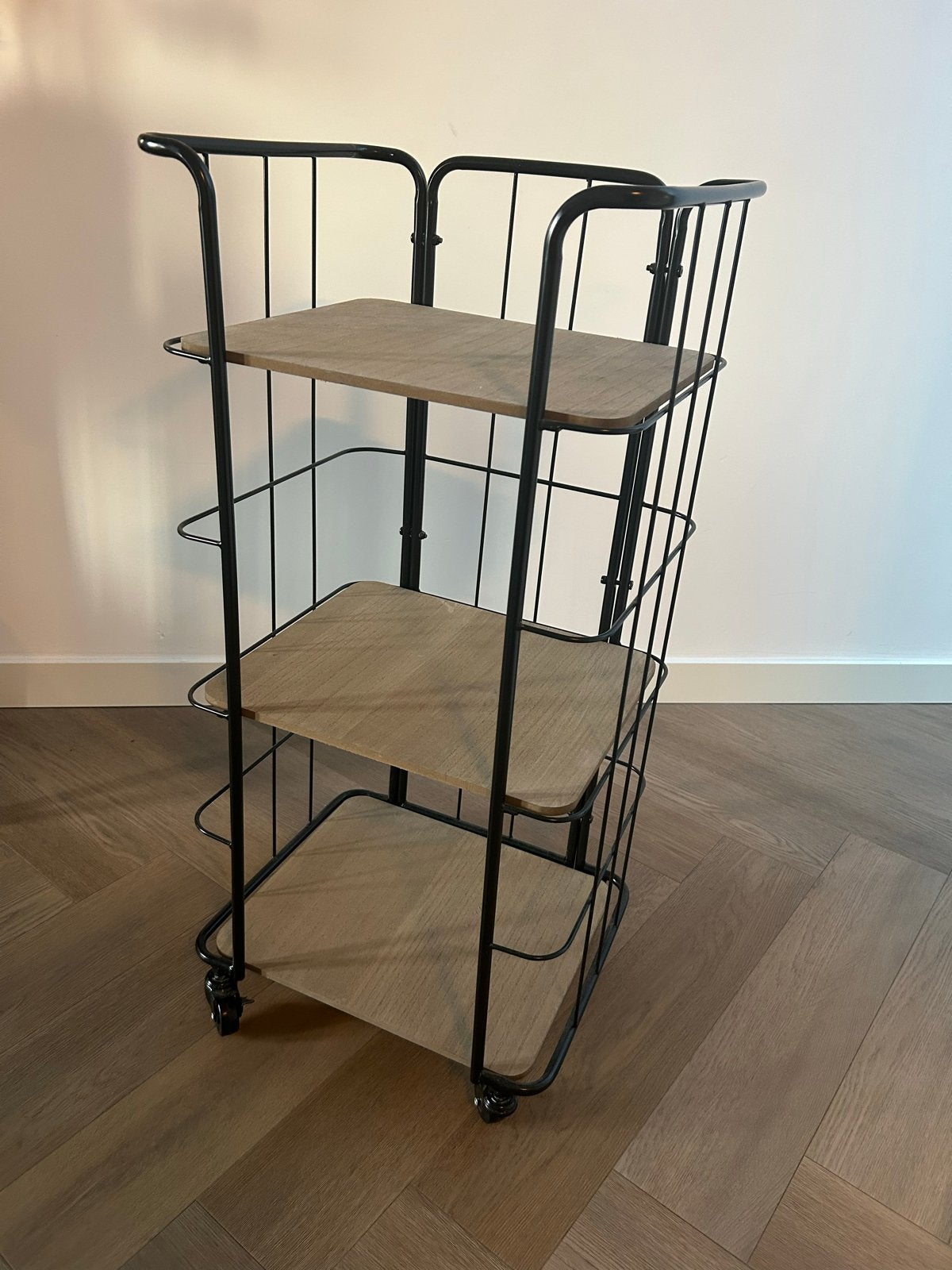 Verrijdbaar rek met 3 planken - . 93h x 43b, Ophalen, Zo goed als nieuw