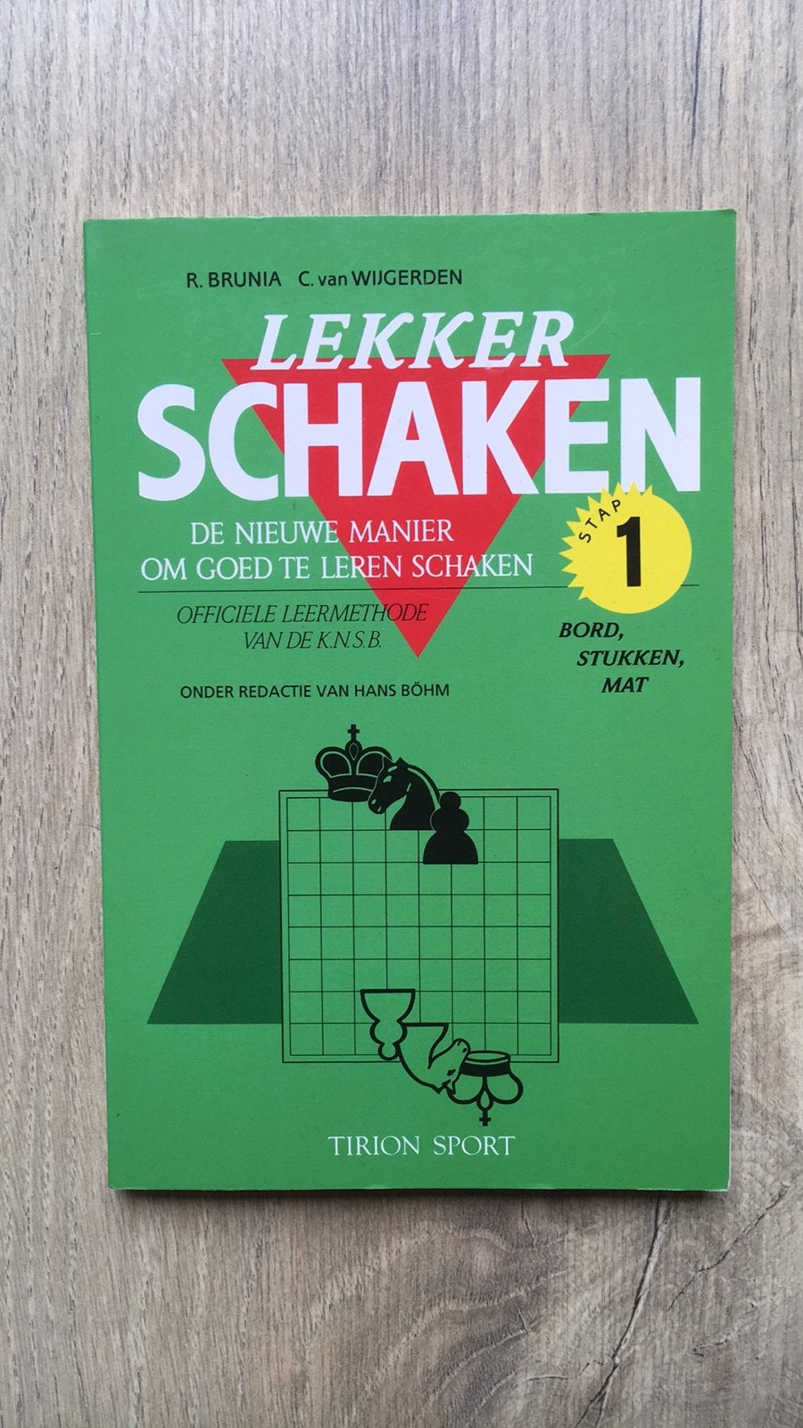 Boek lekker schaken - stap 1, Ophalen of Verzenden, Zo goed als nieuw, Overige onderwerpen