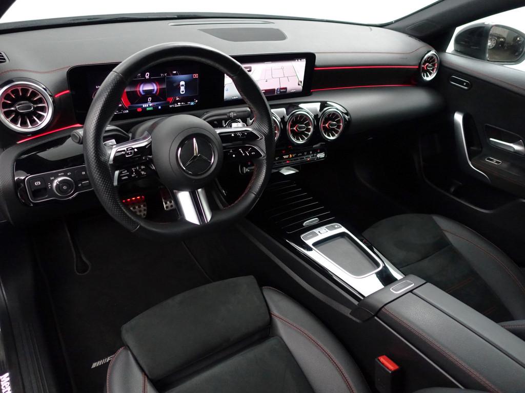 Mercedes-Benz CLA-Klasse 250 e AMG Line Aut- Facelift, 360 c, Auto's, CLA, 232 pk, Gebruikt, 4 cilinders