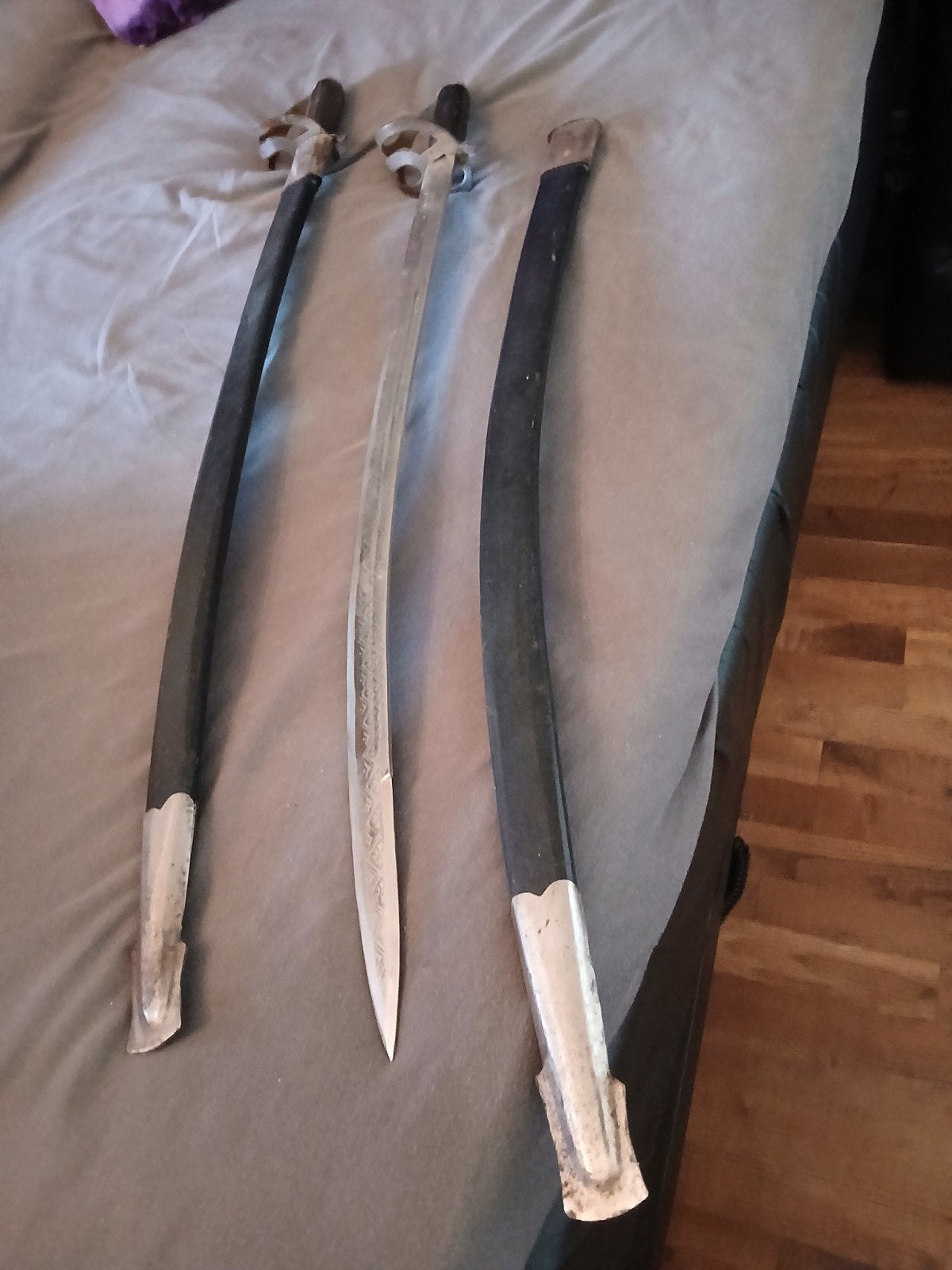 Oude sabels met schede - Militaria verzamelobjecten, Verzamelen, Ophalen, Overige soorten, Overige gebieden, Zwaard of Sabel