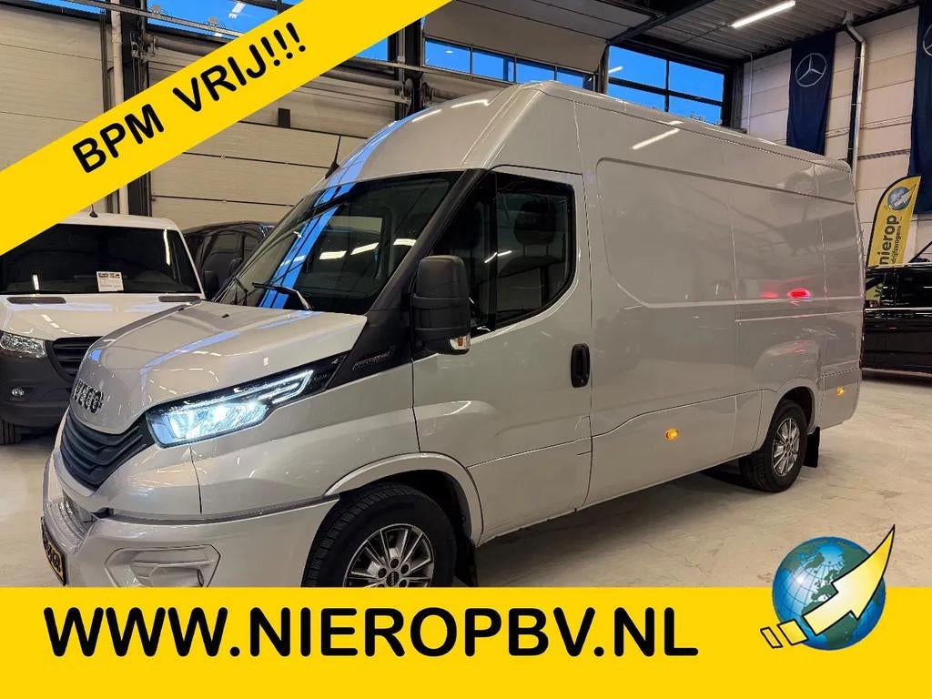 Iveco Daily 35S21 L2H2 Automaat Airco Navi Cruisecontrol Luc, Auto's, Achterwielaandrijving, Gebruikt, Euro 6, 4 cilinders