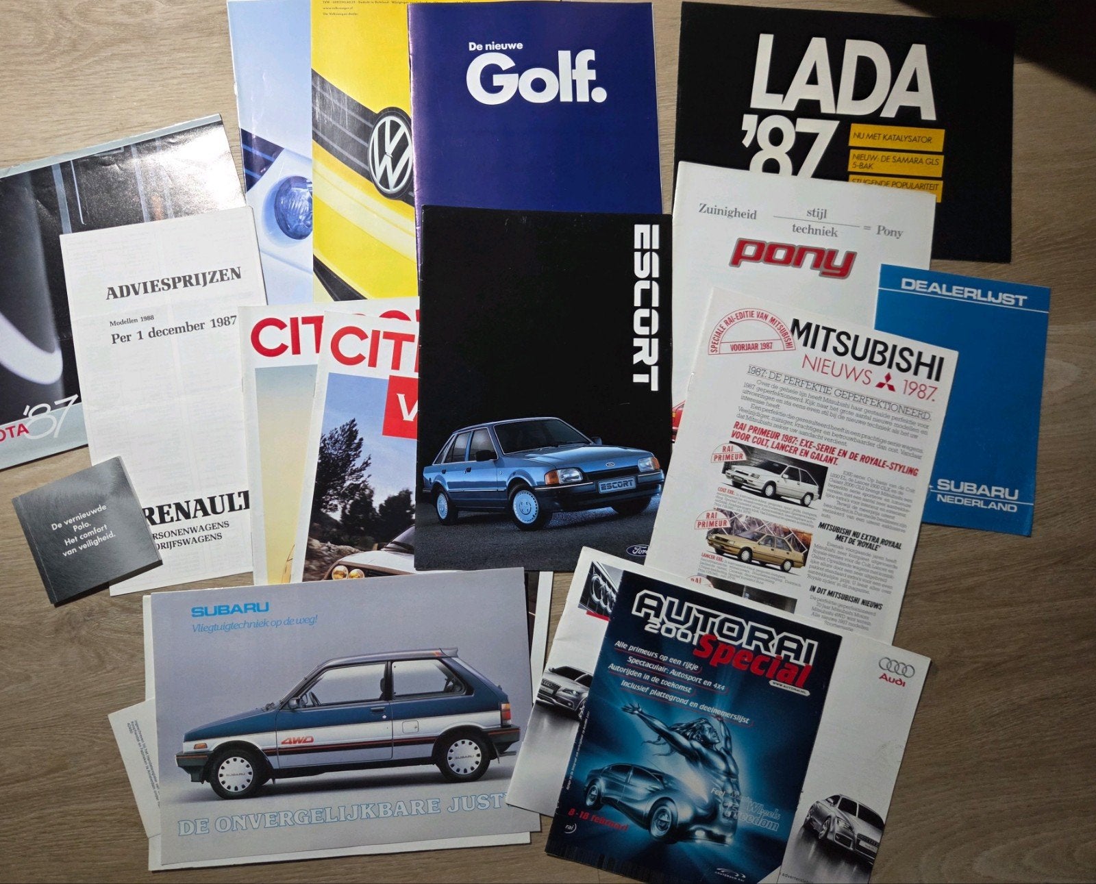 Collectie Oude Auto Brochures (Jaren '80), Ophalen of Verzenden, Gelezen