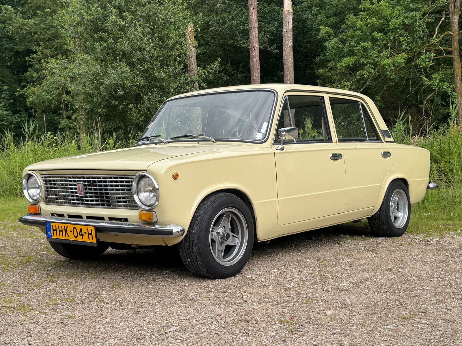 Lada 21011 1.5 met Weber Carb APK 1-2028!, Overige modellen, 4 cilinders, 4 stoelen, Wit