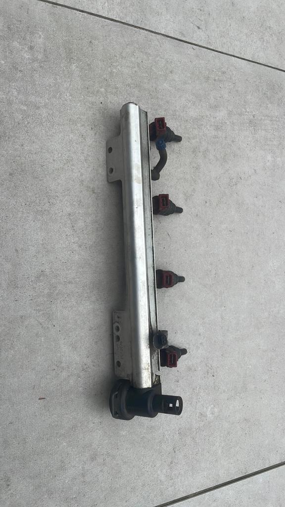 Volvo injectie galerij v40 s40 tot 2004, Ophalen of Verzenden, Gebruikt, Volvo
