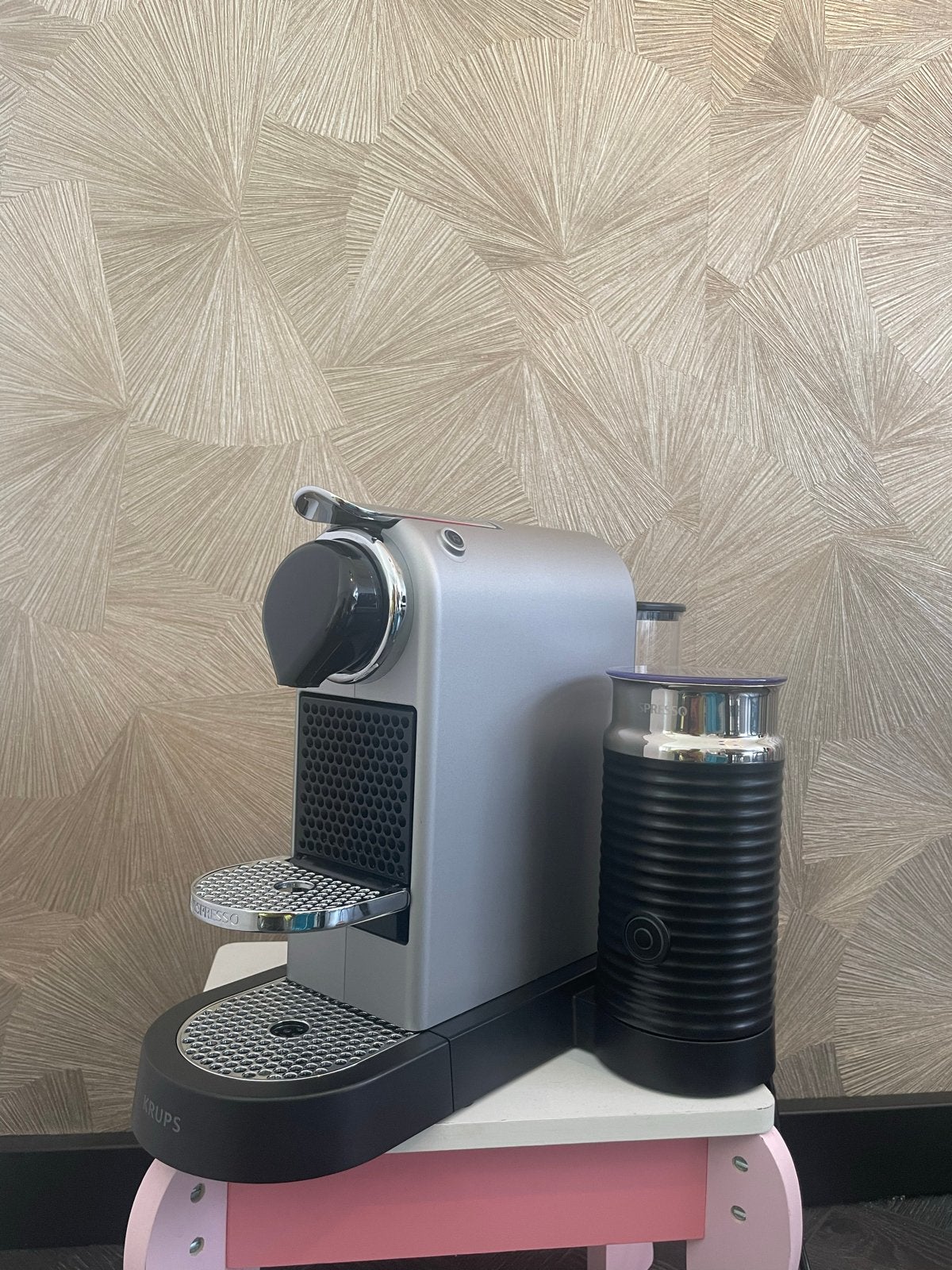 Nespresso Citiz & Milk Krups XN761BNL - Zo goed als nieuw, Witgoed en Apparatuur, Ophalen, Espresso apparaat, Zo goed als nieuw