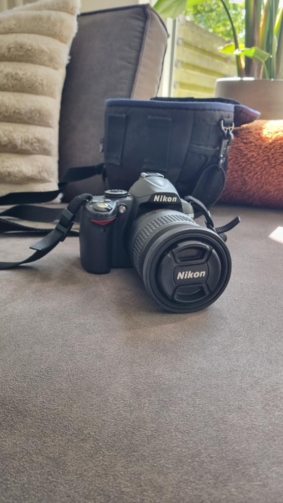 Nikon D3000, Audio, Tv en Foto, Fotocamera's Digitaal, Ophalen of Verzenden, Nikon