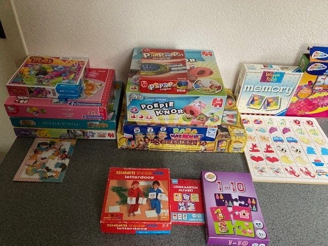 SPELLETJES/PUZZELS voor 2-8 jaar, Drie of vier spelers, Ophalen of Verzenden, Zo goed als nieuw, Diverse