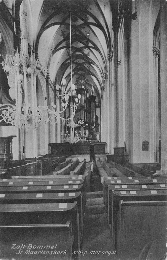 702-267-015 Zaltbommel St Maartenskerk Schip Met Orgel, Verzenden, Voor 1920, Zuid-Holland