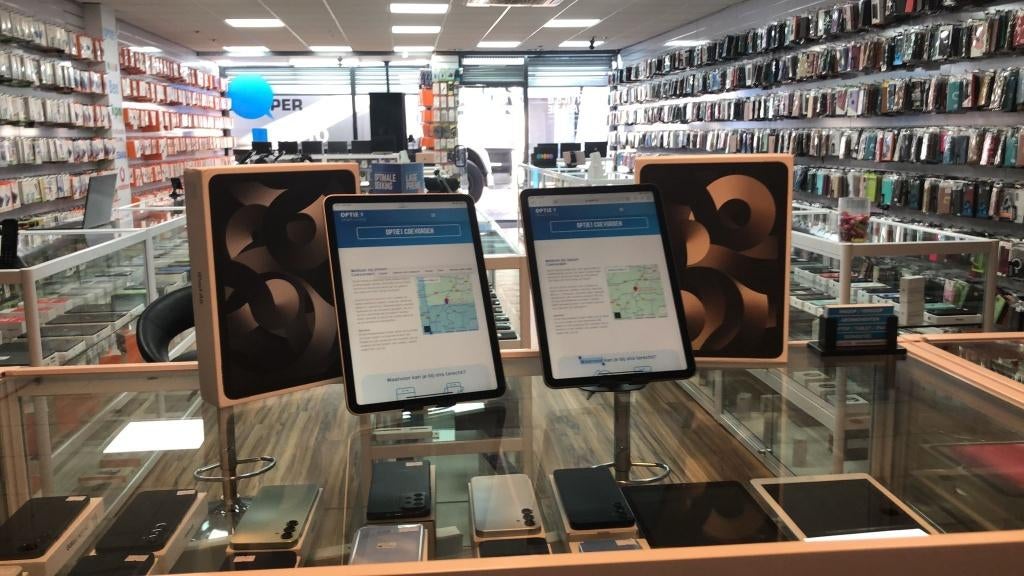 ipad Air 5 / ipad A16 / ipad 11 / ipad 10.2 / ipad pro 12.9, Ophalen, Zo goed als nieuw, 10 inch, Bescherming voor- en achterkant
