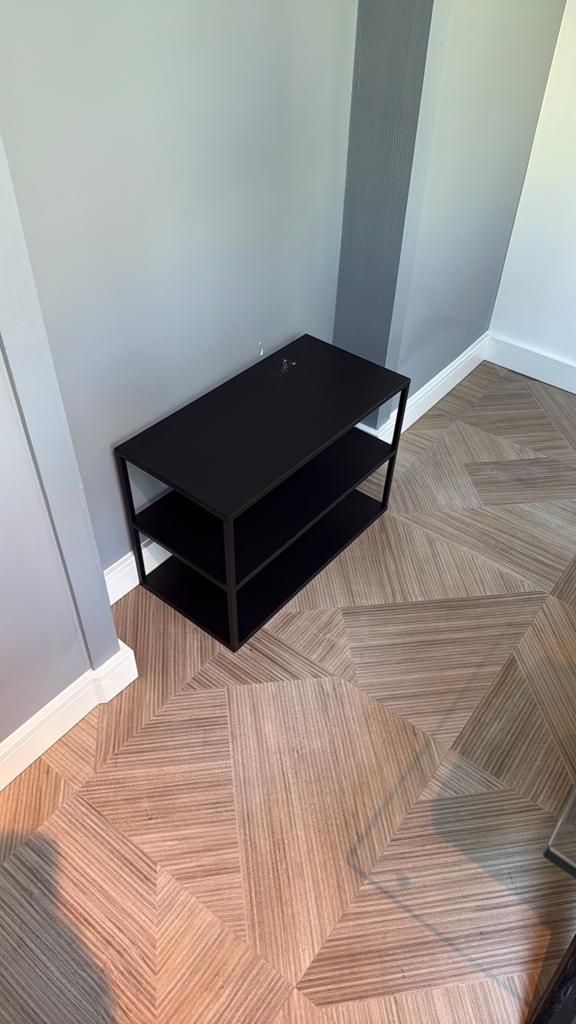1x kleine tafel, Huis en Inrichting, Kasten | Schoenenkasten, Ophalen, Zo goed als nieuw