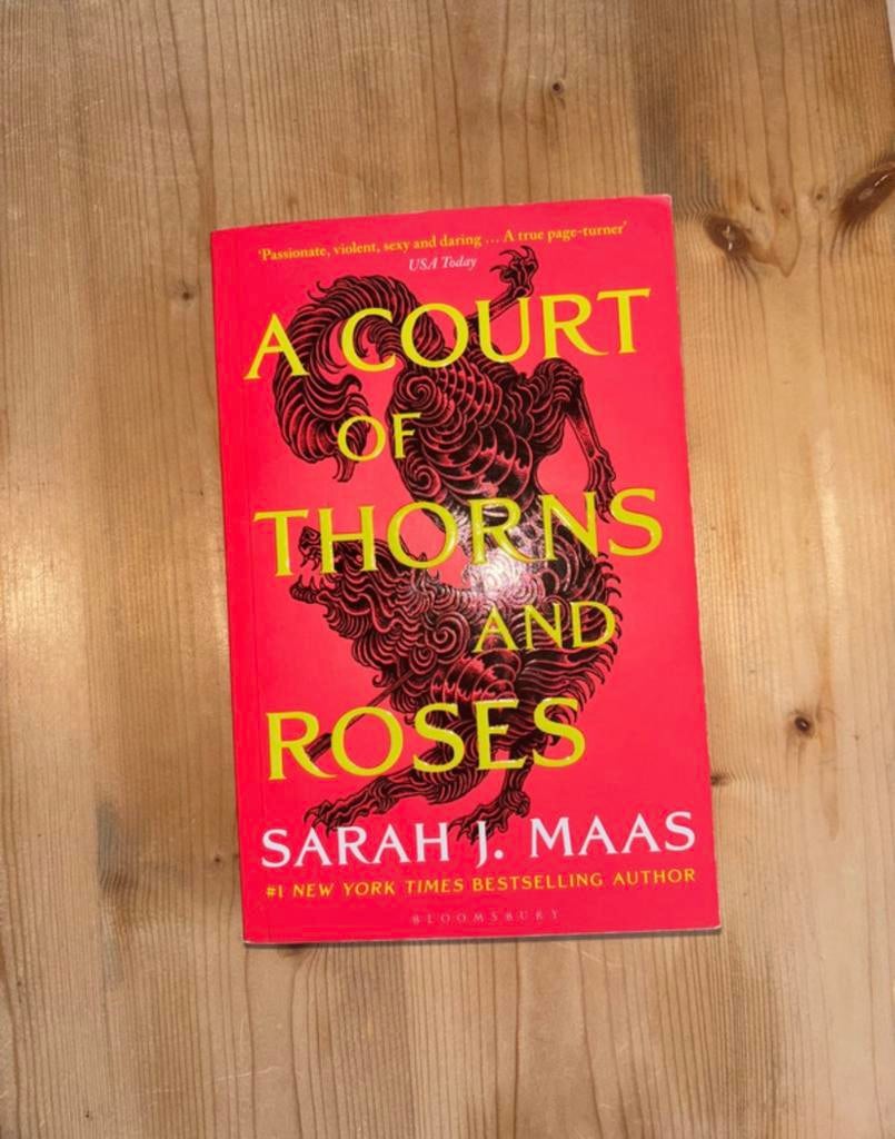 ACOTAR deel 1 t/m 3 - A Court of Thorns and Roses, Boeken, Fantasy, Ophalen of Verzenden, Zo goed als nieuw