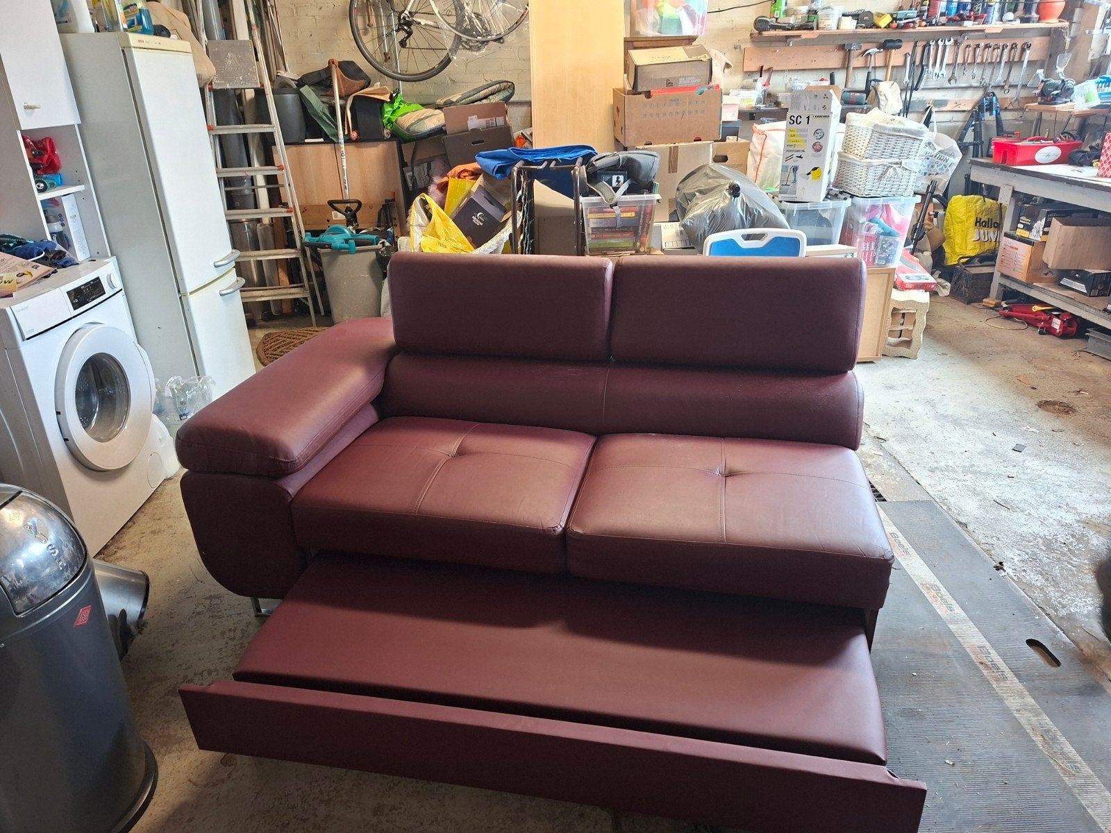 Bordeauxrode slaapbank met chaise longue, Huis en Inrichting, Ophalen, Gebruikt, 100 tot 125 cm, Hoekbank