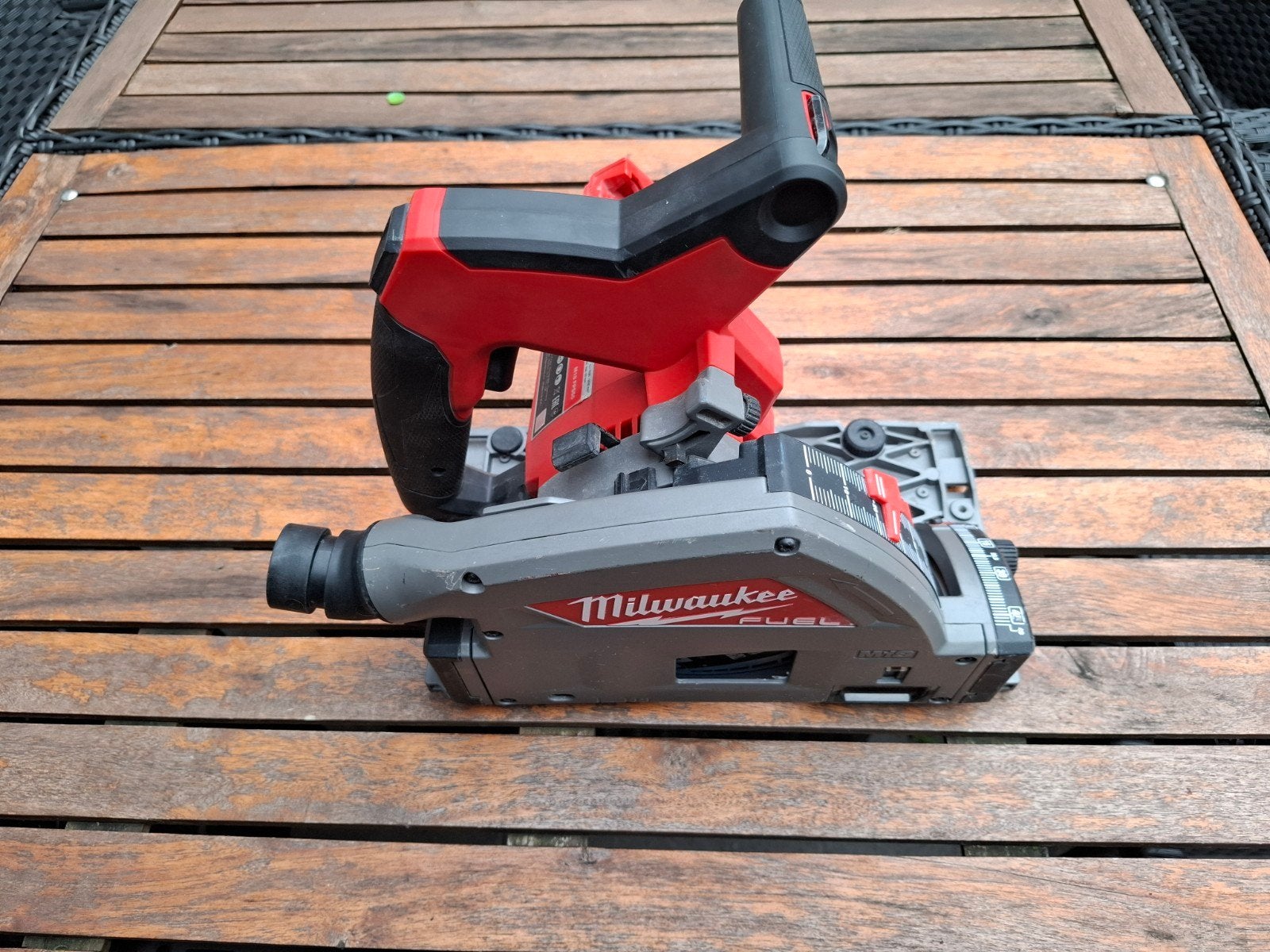 Milwaukee 18v, Ophalen, Invalzaag, Zo goed als nieuw, 30 tot 70 mm
