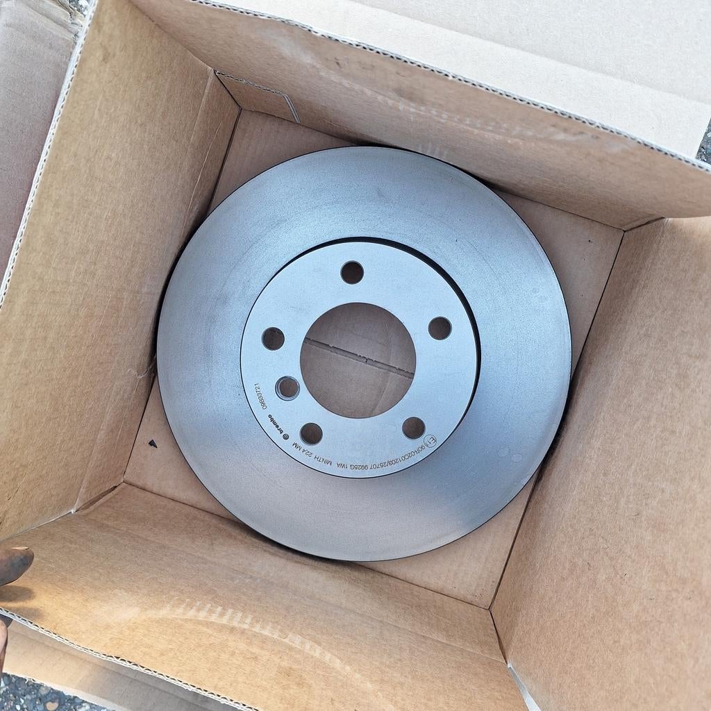 BMW F21 F23 F36 E84 312mm NEW Brembo brake discs + pads, Ophalen of Verzenden, Nieuw, BMW