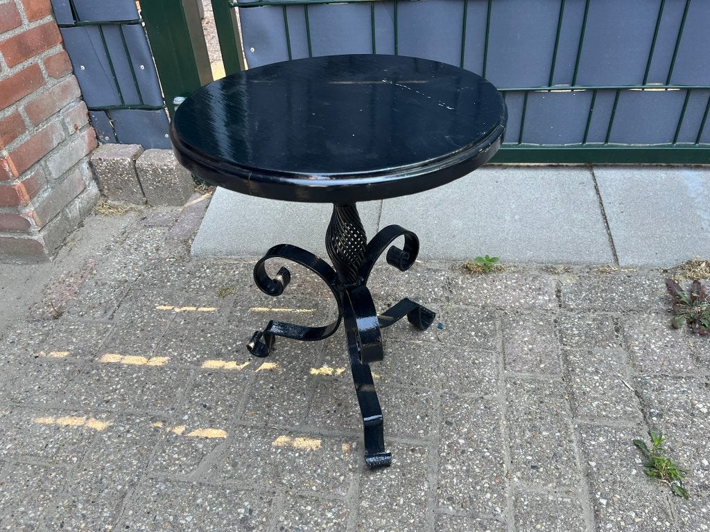 Bijzettafeltje gietijzeren driepoot, 45 tot 60 cm, Minder dan 55 cm, Gebruikt, Metaal of Aluminium