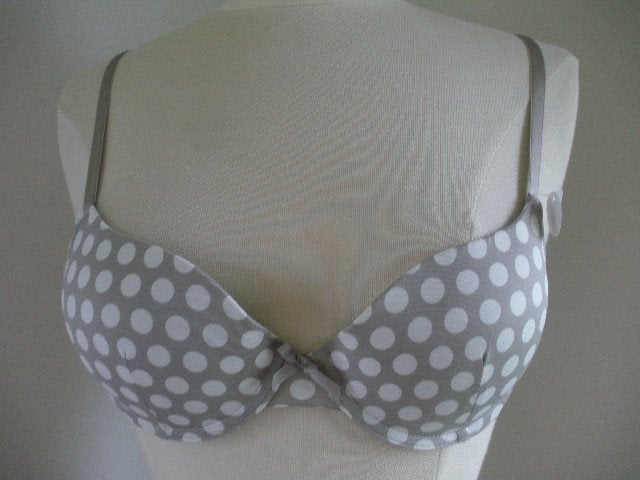 HEMA BH grijs met witte stippen maat 75B - nieuw -, Kleding | Dames, Ondergoed en Lingerie, Hema, Ophalen of Verzenden, Grijs