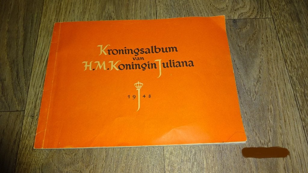 Kroningsalbum Juliana 1948, Ophalen of Verzenden, Gebruikt, Nederland, Tijdschrift of Boek