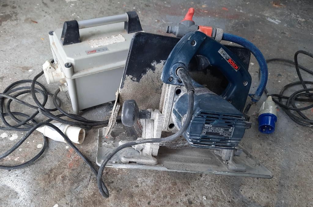 Bosch usa diamant cirkelzaag machine met waterkoeling, Ophalen of Verzenden, Gebruikt