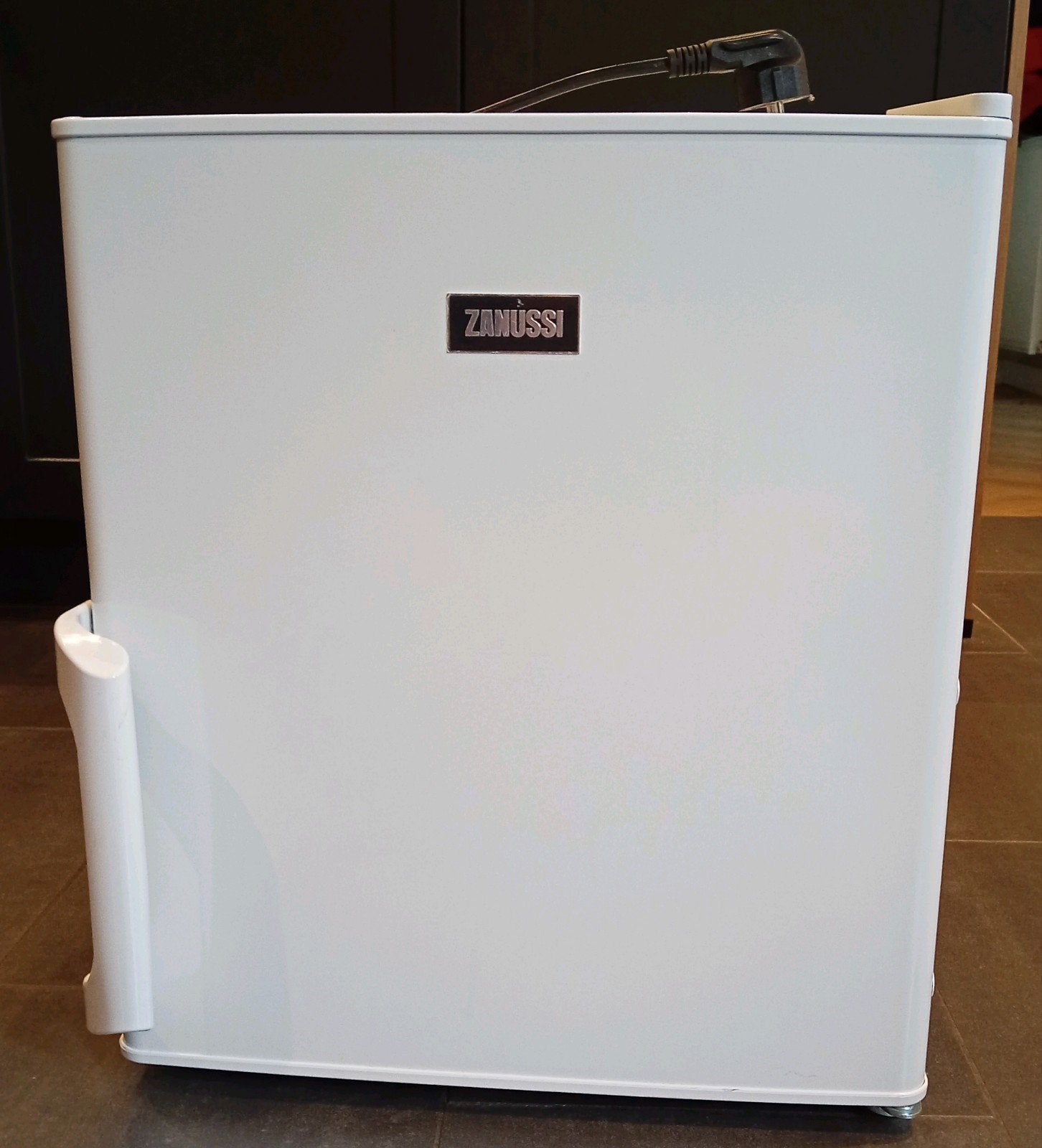 Zanussi mini vriezer ZFX31401WA - Compact en handig, Vrieskast, Gebruikt, Minder dan 85 cm, Minder dan 60 cm