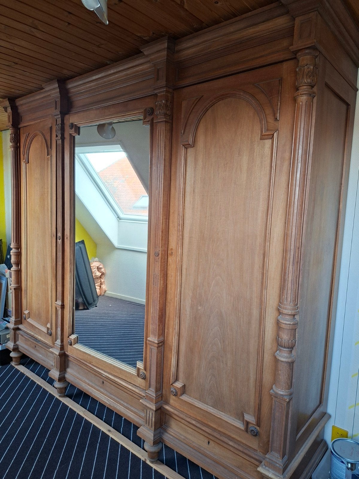 Antieke Spiegel-Hang- en Legkast, Ophalen