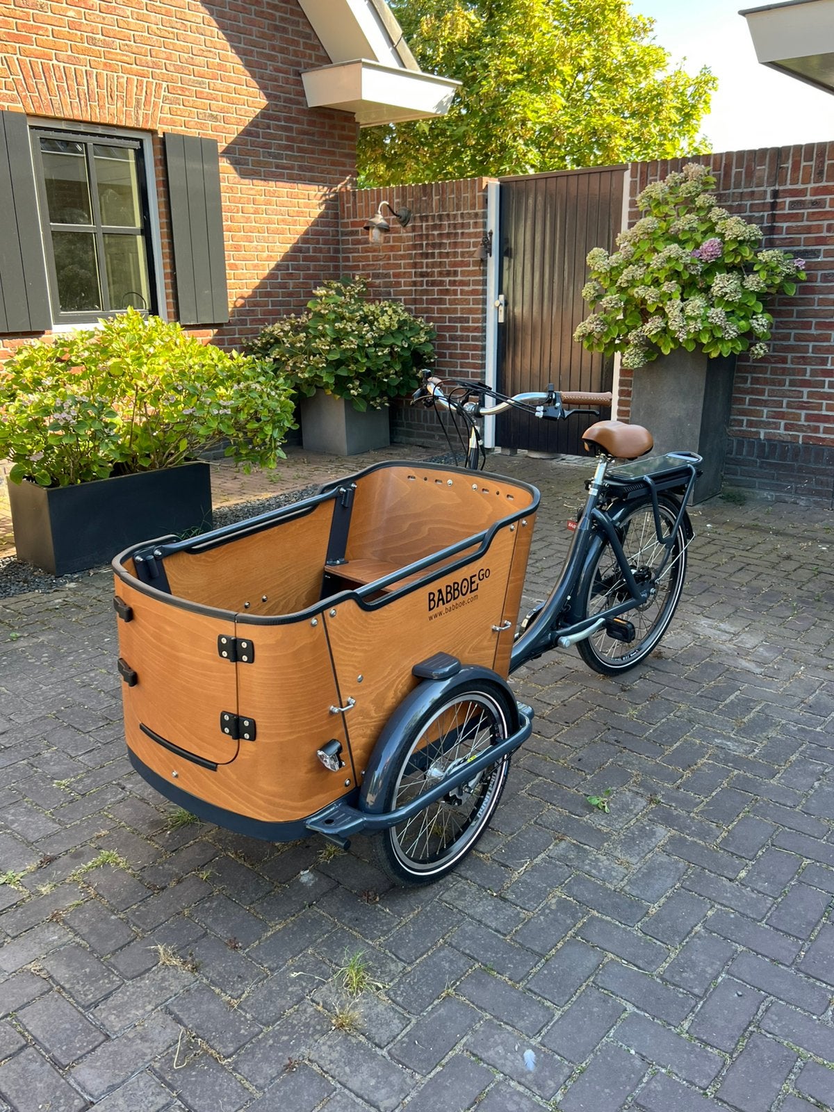 Babboe Go - E / Elektrische driewiel-bakfiets, Gebruikt, 47 tot 51 cm, 50 km per accu of meer, Ophalen