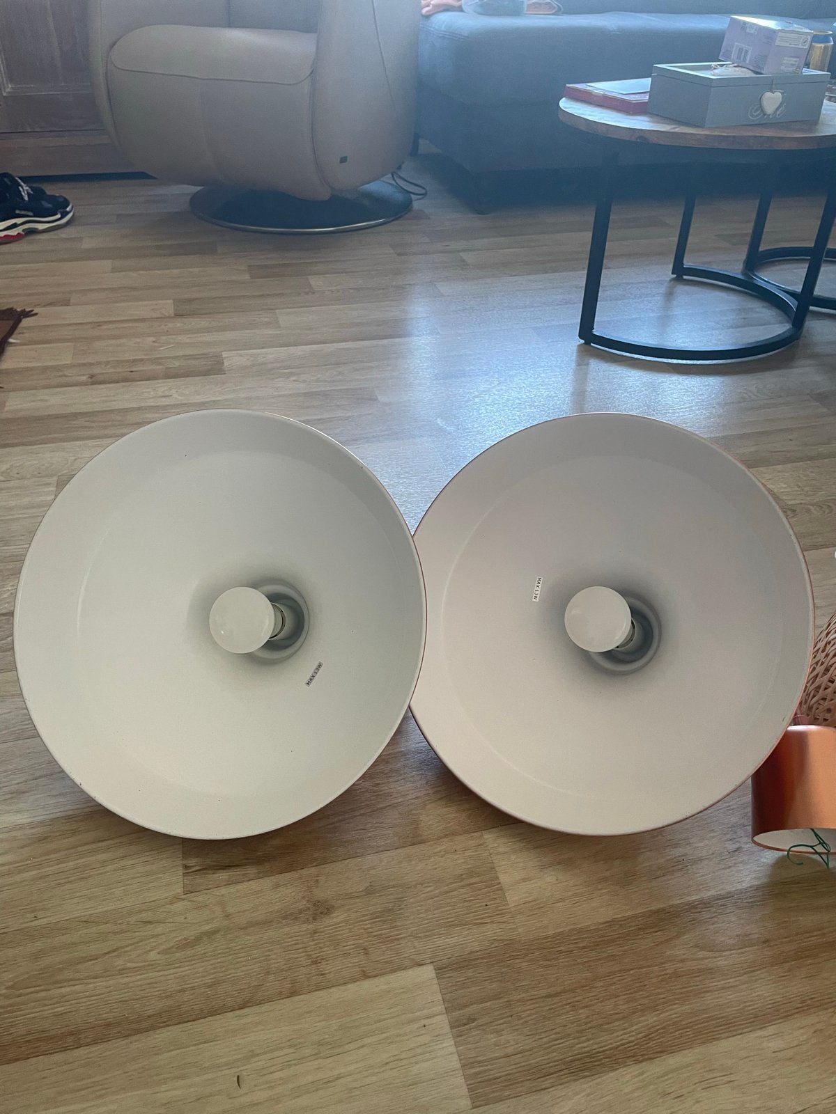 Foto 7 van Set van 3 lampen: 1 bamboe, 2 koperen hanglampen