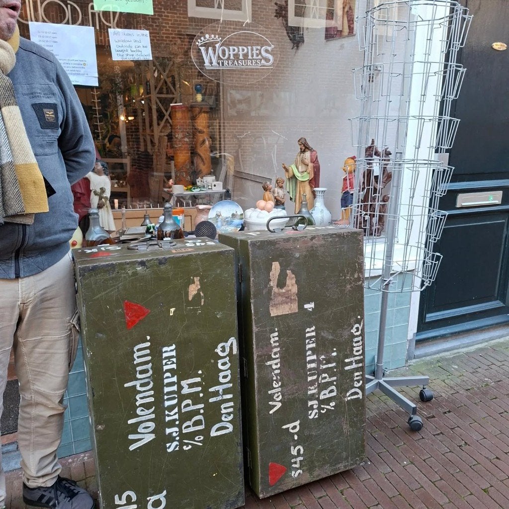 grote kist / reiskist - Volendam, Den Haag €80 per stuk, 50 – 75, Minder dan 50 cm, Gebruikt, 50 tot 100 cm