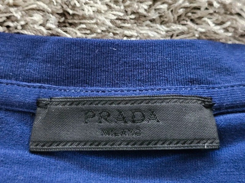 Prada T-Shirt Blauw maat S, Nieuw, Prada, Maat 46 (S) of kleiner, Verzenden