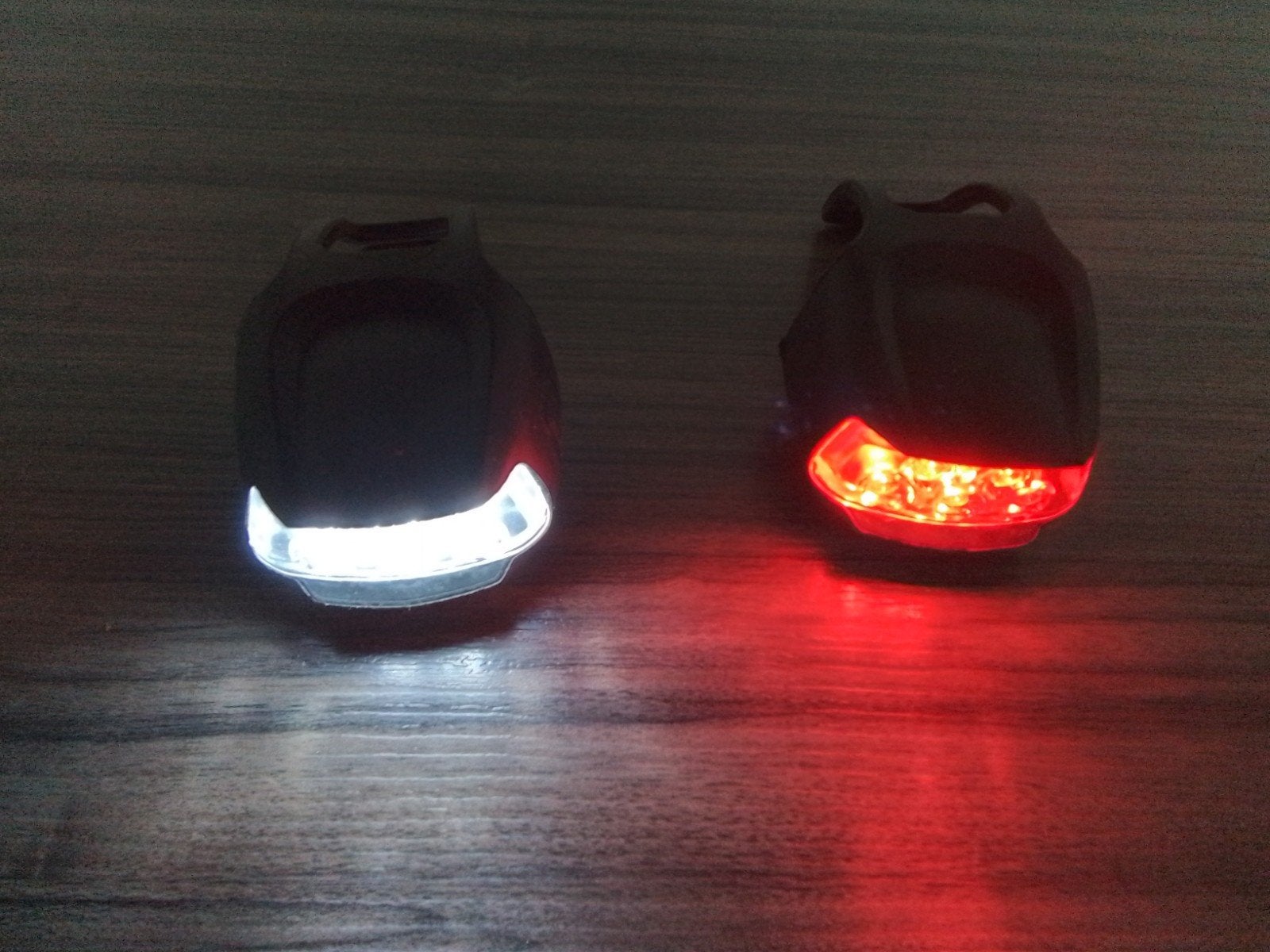 2 losse lampen verlichting fiets wit/rood, Fietsen en Brommers, Fietsaccessoires | Fietsverlichting, Ophalen of Verzenden