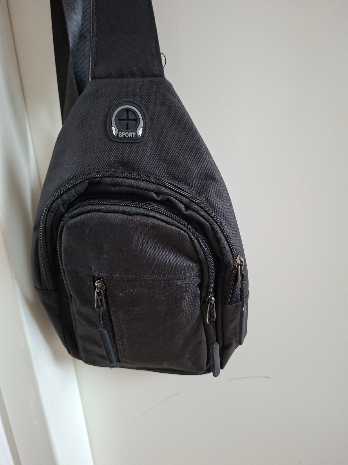 Zwarte Sport Schoudertas / Sling Bag, Sieraden, Tassen en Uiterlijk, Ophalen, Zo goed als nieuw, Zwart, Overige merken