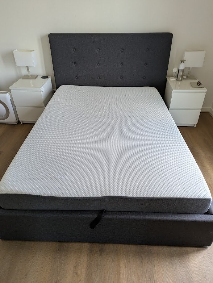 Bed Jysk Alnor met Opbergruimte (140x200) & Emma Matras, Ophalen, Gebruikt, Tweepersoons, 140 cm