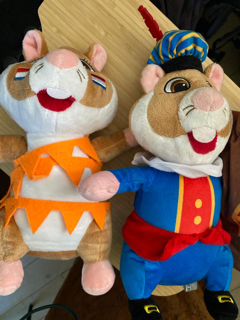 Twee Albert Heijn Hamsters - Oranje en Piet, Hamster, Ophalen of Verzenden, Zo goed als nieuw, Middelgroot (20 tot 80 cm)