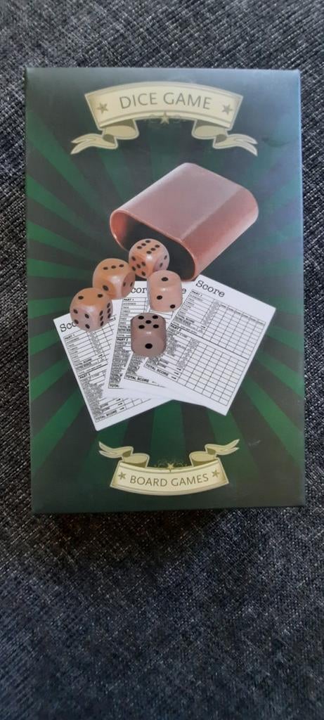 Dobbel spel, Drie of vier spelers, Ophalen of Verzenden, Gebruikt, Dice game