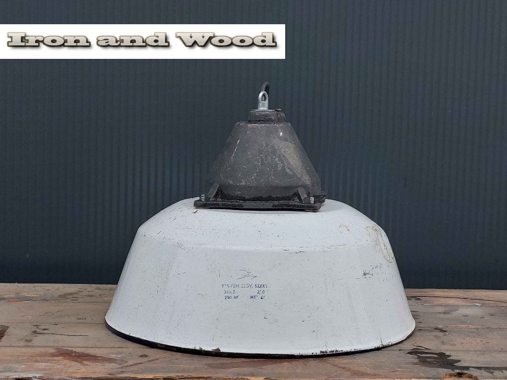 Poolse stoere witte lamp van oud emaille afm: D40 H30, Gebruikt, Vintage, emaille, oud, wit, landelijk, stoer, Metaal, E27 (groot)
