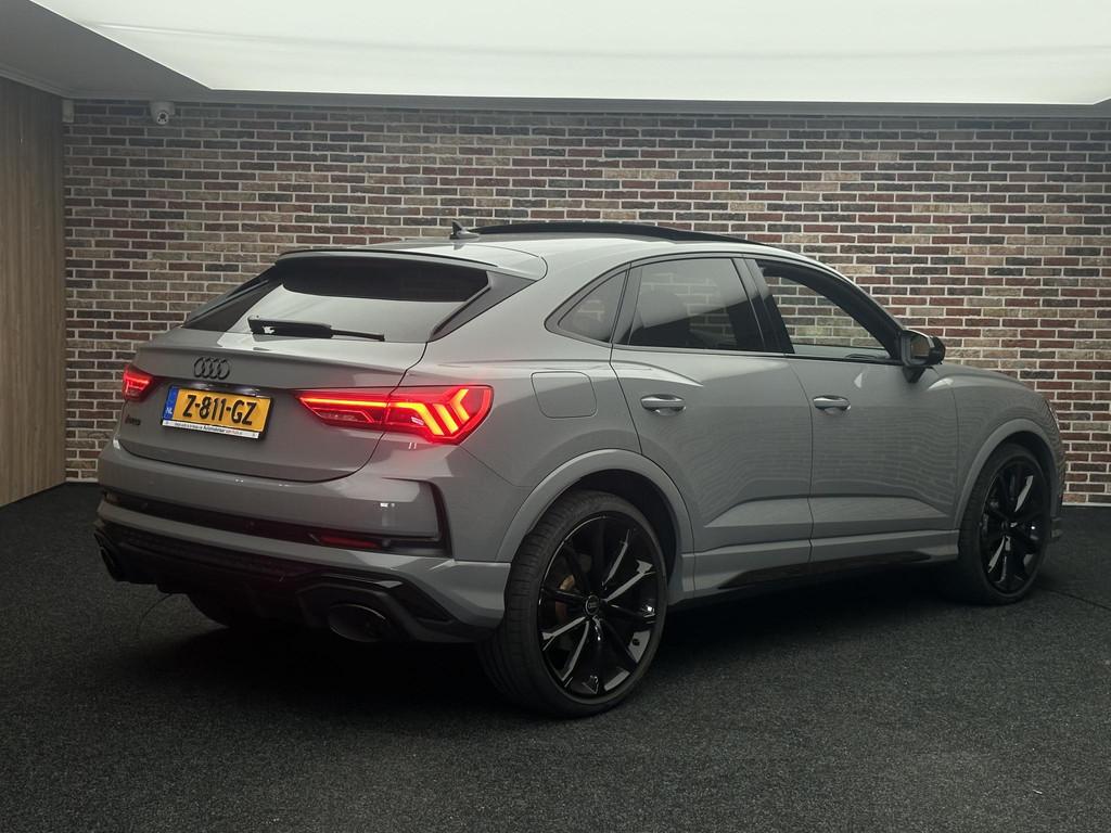 Audi RSQ3 TFSI RS Panorama Nardo Camera, Auto's, Audi, Automaat, Gebruikt, 1675 kg, Bedrijf