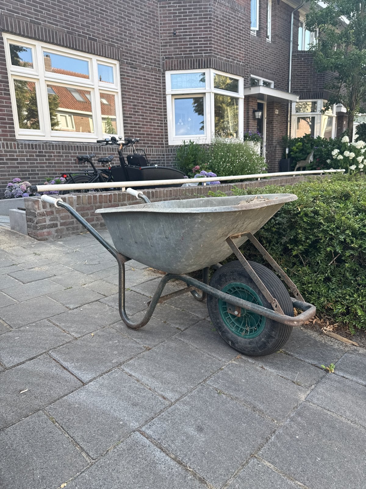 Fort Kruiwagen met ijzeren bak, Tuin en Terras, Ophalen, Gebruikt, Handmatig, Eenwielig