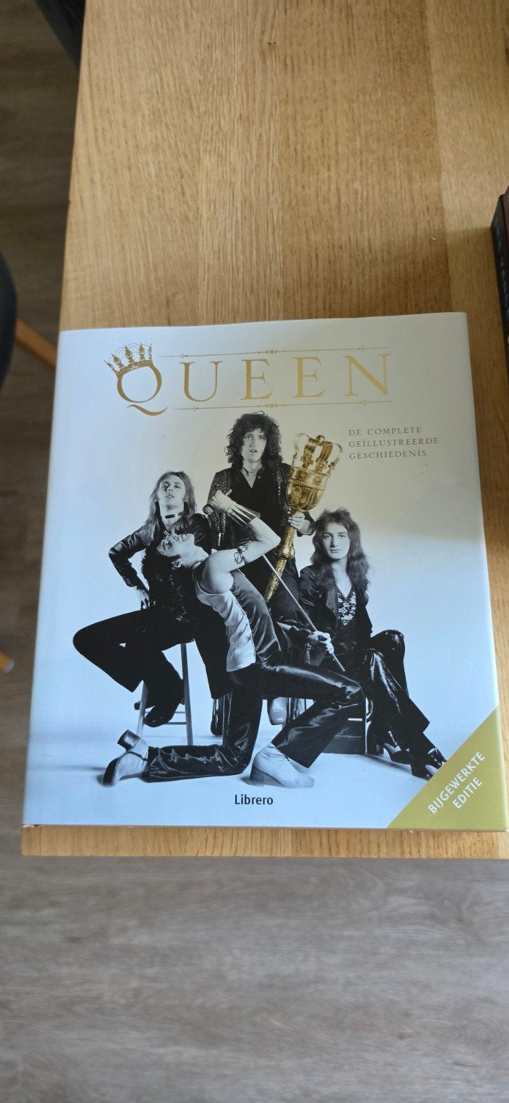 Queen: De Complete Geïllustreerde Geschiedenis, Boeken, Ophalen of Verzenden, Zo goed als nieuw, Artiest, Diverse auteurs