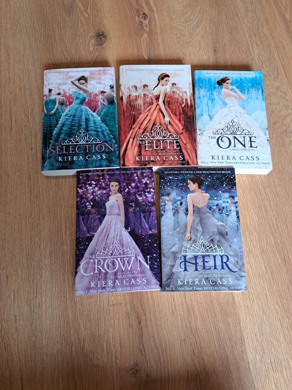 De Selectie Serie - Kiera Cass (5 boeken), Boeken, Ophalen of Verzenden, Zo goed als nieuw, Kiera Cass