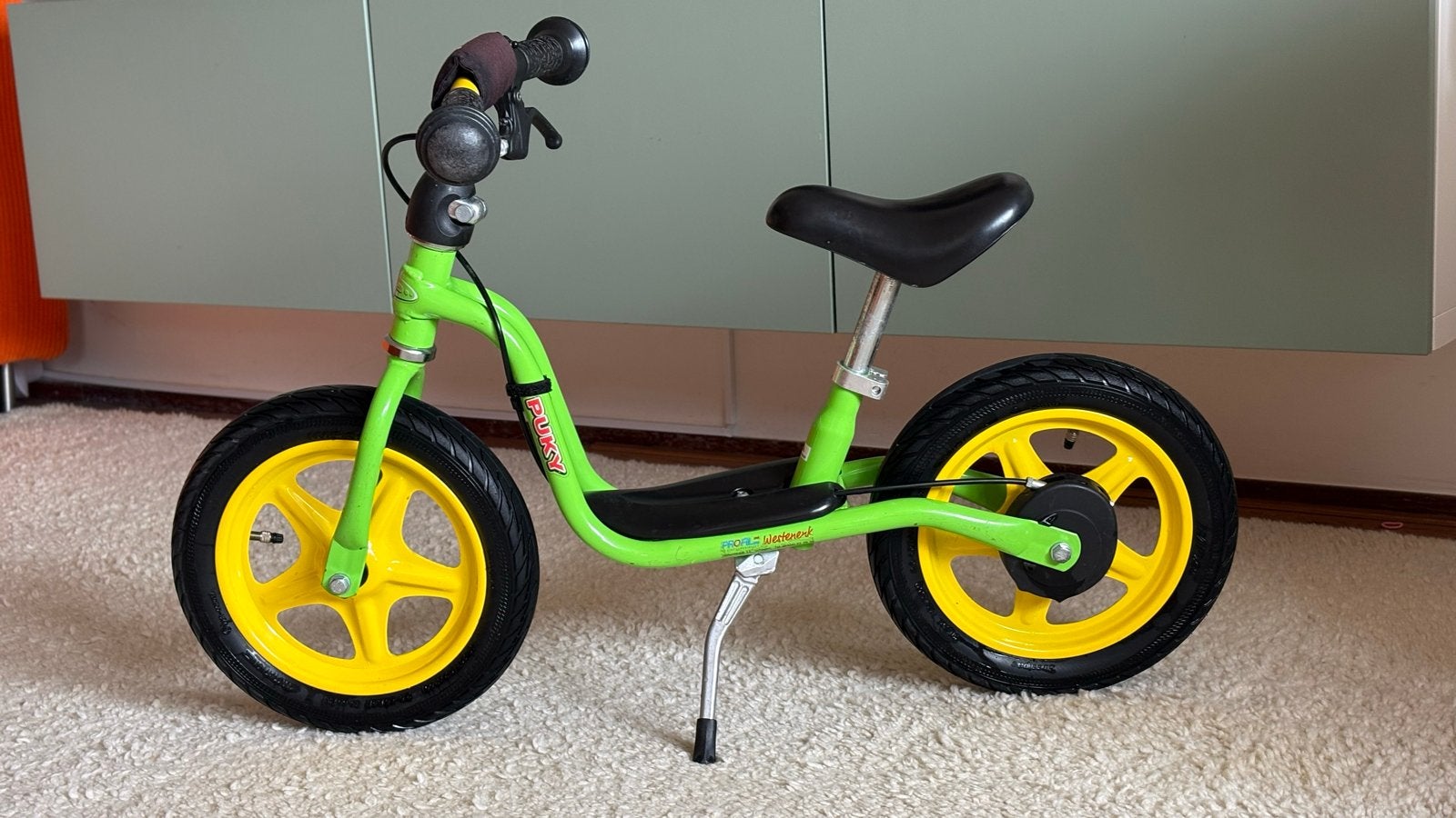 Puky loopfiets groen 12 inch(3-4 jaar)+ handrem en standaard, Ophalen, Zo goed als nieuw, Velgrem, Minder dan 16 inch