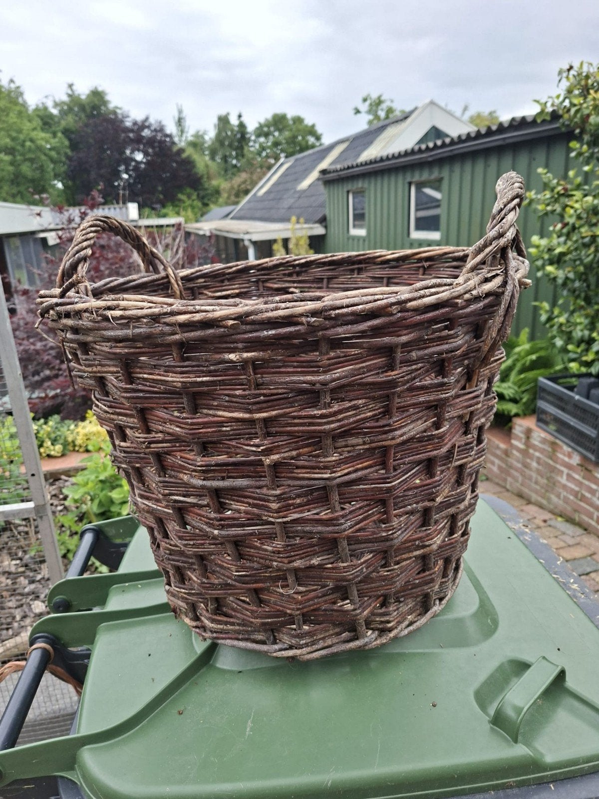 Rieten korf, Huis en Inrichting, Woonaccessoires | Schalen en Manden, Ophalen of Verzenden, Rond, Riet